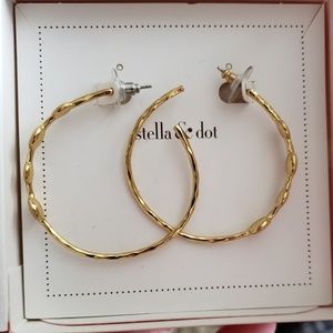 Stella & Dot Gold Hoops